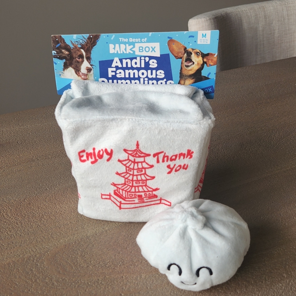 New Bark Box " Andi's Famous Dumplings " 2 Part Dog Toy New York Take Out Medium